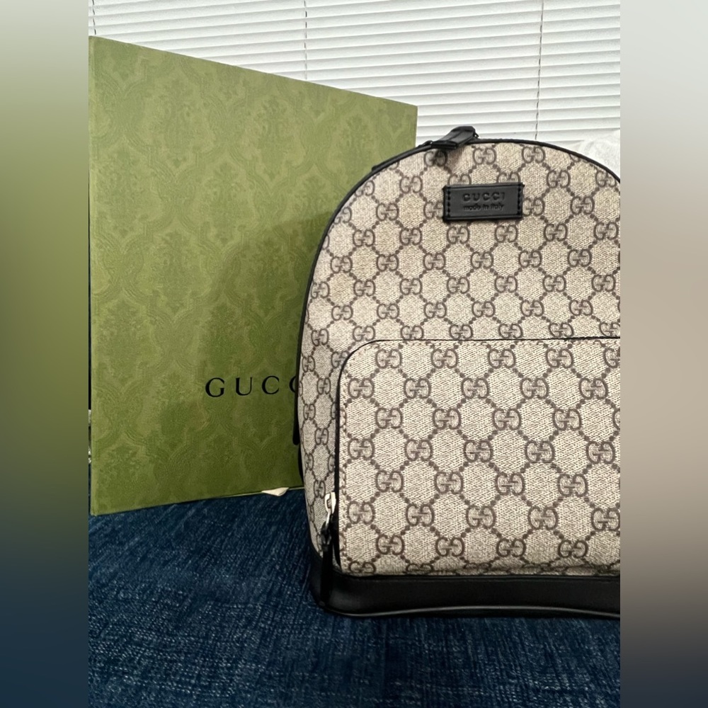 GG supreme Eden Daybag